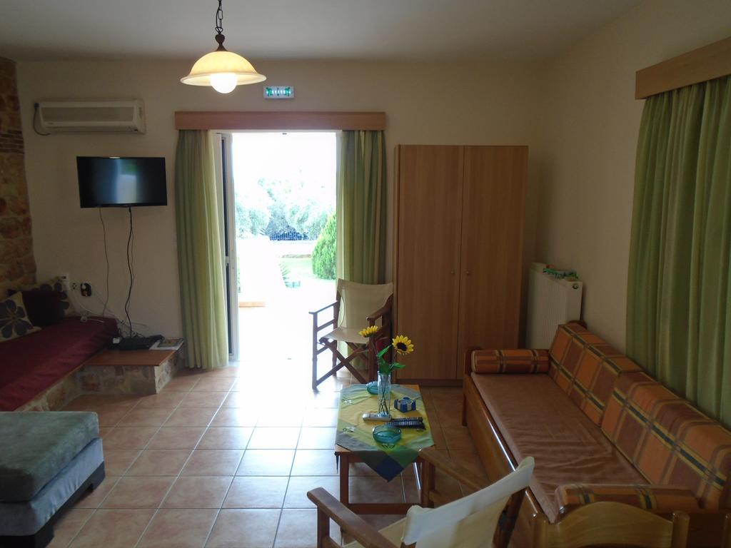 Tompras Village Paralia Demonias Habitación foto